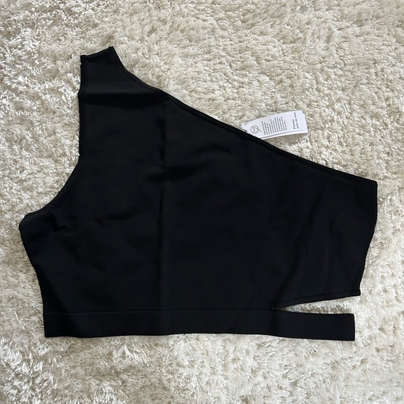 Elegant Black One-Shoulder Dress - Picture 3 of 3